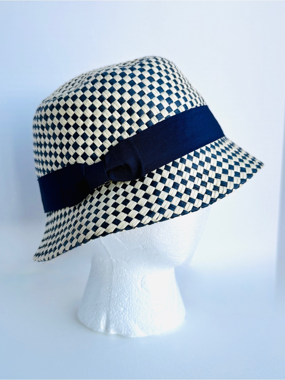 Target Navy Ivory Woven Straw Cloche Bucket Hat Bow Small 21”